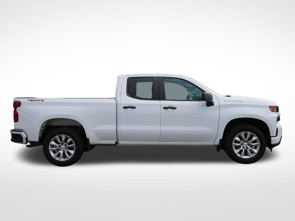 Used 2020 Chevrolet Silverado 1500 Custom w/ Trailering Package AWD/4WD image 5