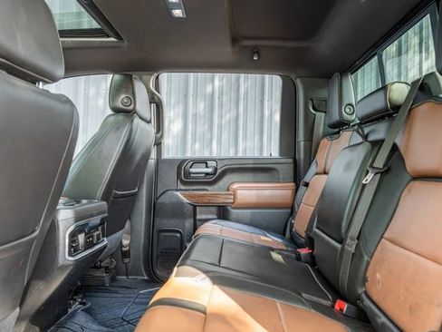 Used 2022 Chevrolet Silverado 3500 High Country image 35