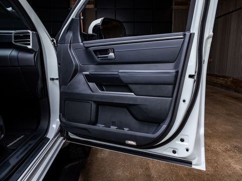 Used 2024 Toyota Sequoia Platinum image 38