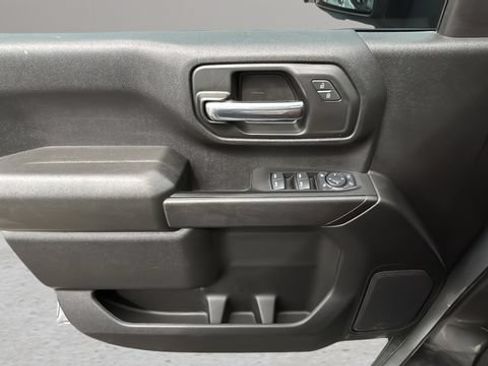 Used 2025 Chevrolet Silverado 2500 Custom w/ Custom Value Package AWD/4WD image 18