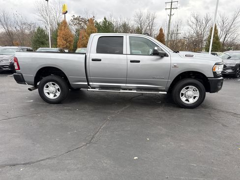 Used 2022 RAM 3500 Tradesman image 9