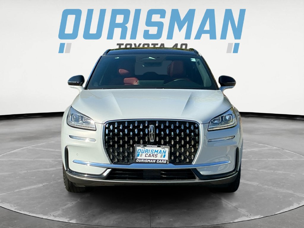 Used 2026 Lincoln Corsair Reserve w/ Rear Removable Package Tray AWD/4WD image 2