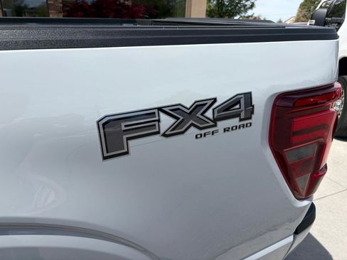 Used 2024 Ford F150 Platinum w/ FX4 Off-Road Package AWD/4WD image 32