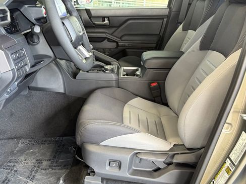 New 2025 Toyota Tacoma TRD Off-Road image 17