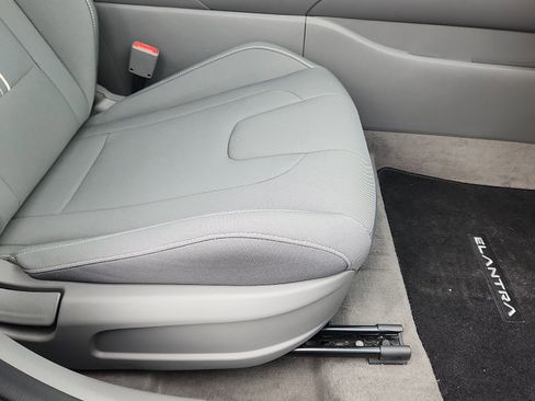 Certified 2023 Hyundai Elantra SEL w/ Convenience Package FWD image 33