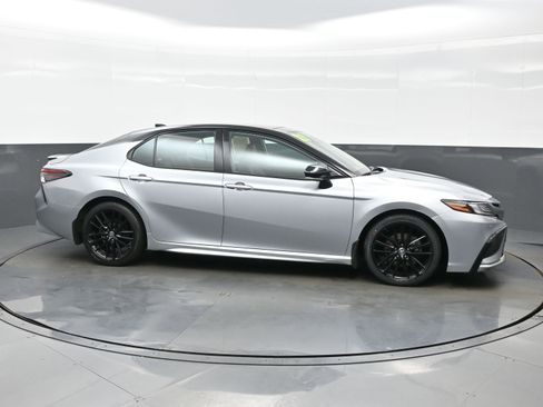 Used 2023 Toyota Camry XSE w/ Navigation Package FWD image 7