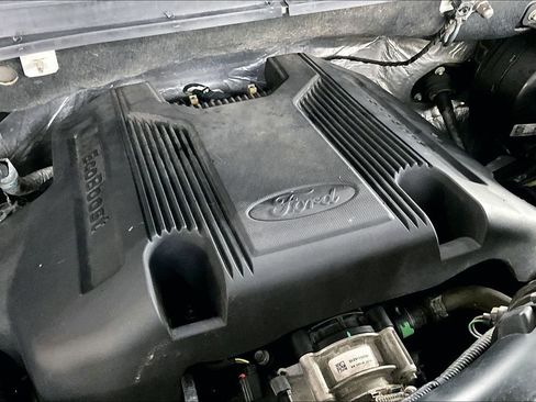 Used 2018 Ford Expedition Max Platinum image 34