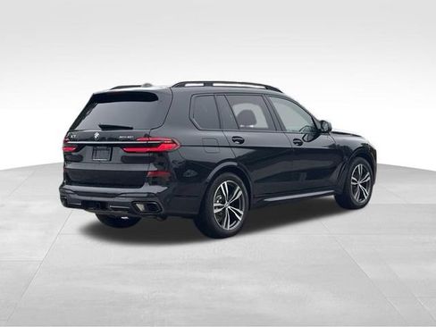 Used 2026 BMW X7 xDrive40i w/ M Sport Package AWD/4WD image 9