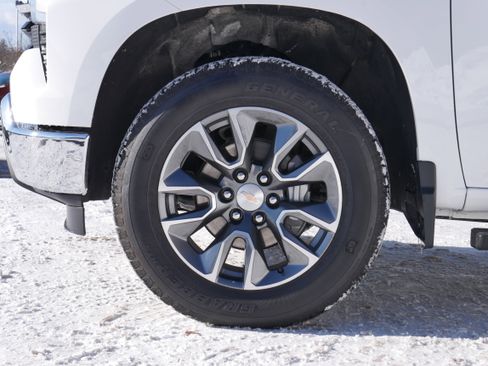 Certified 2025 Chevrolet Silverado 1500 LT image 10