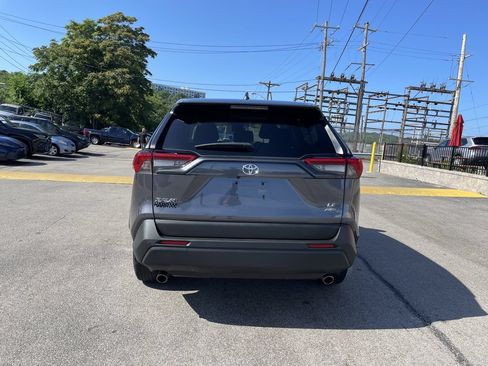 Certified 2024 Toyota RAV4 LE AWD/4WD image 4