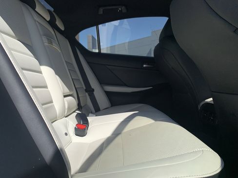 Used 2022 Lexus IS 350 F Sport image 33