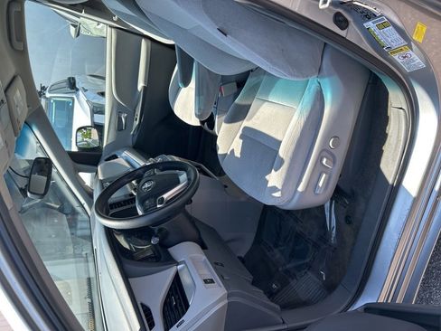 Used 2016 Toyota Sienna LE FWD image 12