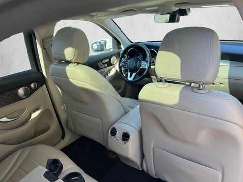 Used 2021 Mercedes-Benz GLC 300 4MATIC image 26