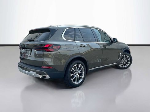 Certified 2026 BMW X5 xDrive40i AWD/4WD image 3