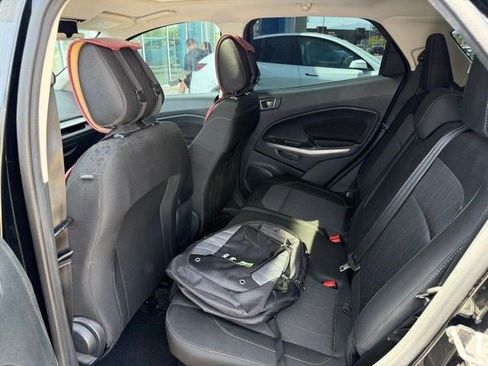 Used 2021 Ford EcoSport SE w/ SE Convenience Package image 10