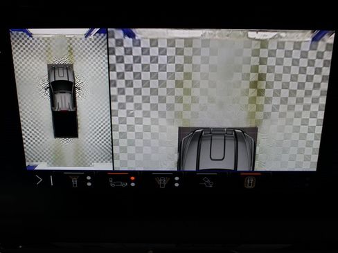 Used 2024 GMC Sierra 2500 AT4 image 18