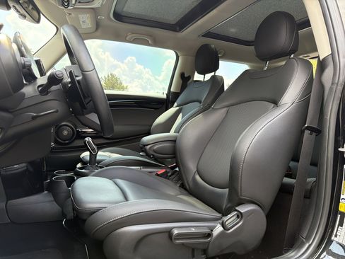 Certified 2023 MINI Cooper S FWD image 7
