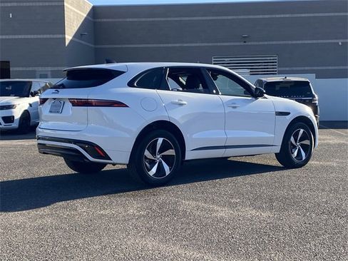 Used 2025 Jaguar F-PACE R-Dynamic S image 30