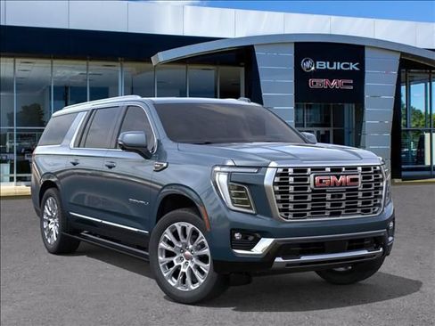 New 2026 GMC Yukon XL Denali w/ Denali Reserve Package AWD/4WD image 7