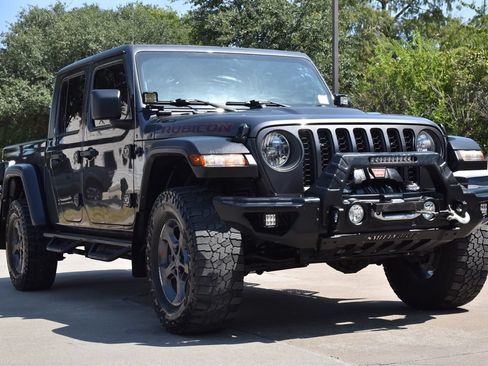 Used 2023 Jeep Gladiator Rubicon w/ Cold Weather Group AWD/4WD image 4
