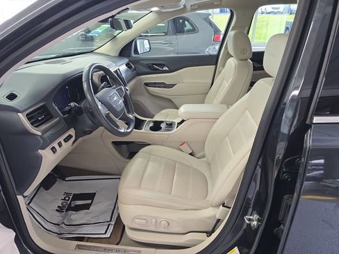 Used 2021 GMC Acadia Denali w/ Denali Technology Package AWD/4WD image 15