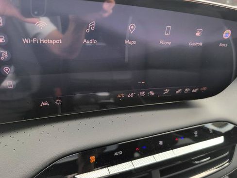New 2026 Buick Enclave Avenir w/ Super Cruise Package FWD image 39