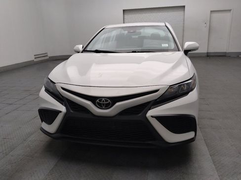 Used 2022 Toyota Camry SE w/ Convenience Package FWD image 15