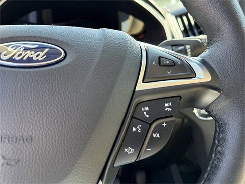 Used 2022 Ford Edge SEL w/ Convenience Package image 24