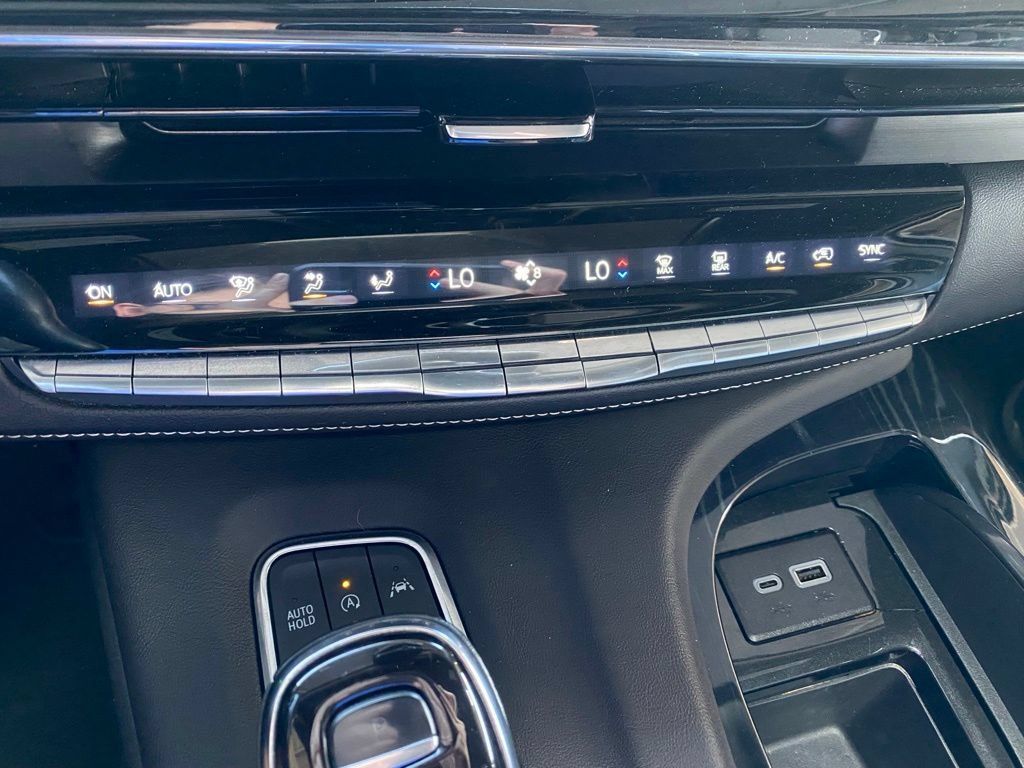 Used 2022 Cadillac Escalade Sport w/ Touring Package AWD/4WD image 23
