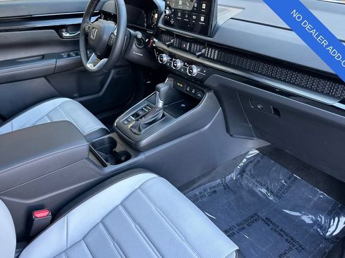 Used 2026 Honda CR-V Sport Touring image 18