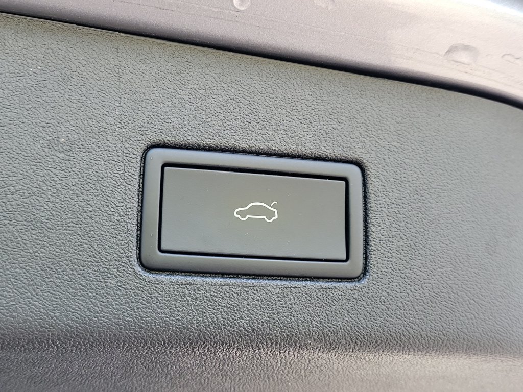 Certified 2023 Volkswagen ID.4 Pro S RWD image 8