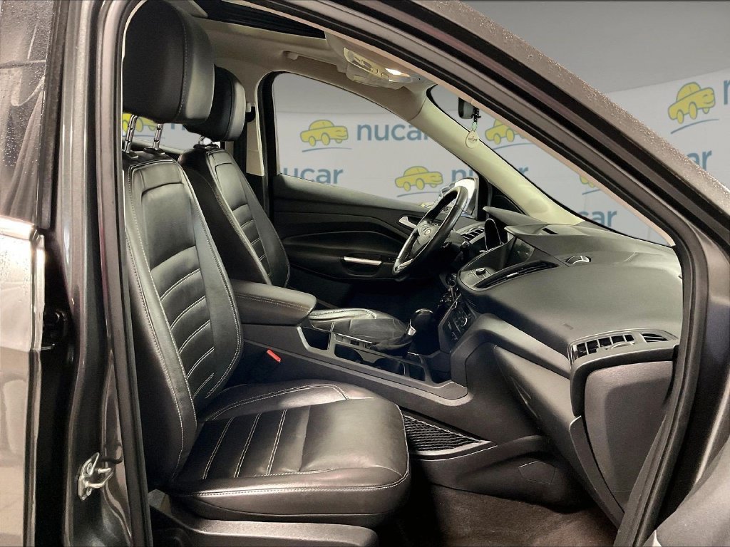 Used 2017 Ford Escape SE w/ SE Leather Comfort Package AWD/4WD image 11