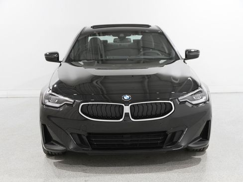 Certified 2025 BMW 230i xDrive 230i xDrive w/ Convenience Package image 2