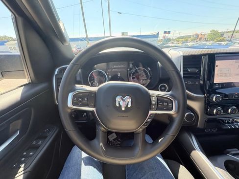 New 2026 RAM 1500 Express AWD/4WD image 18