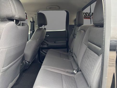 Used 2022 Nissan Frontier SV image 10