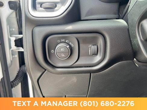 Used 2025 RAM 2500 Big Horn AWD/4WD image 30