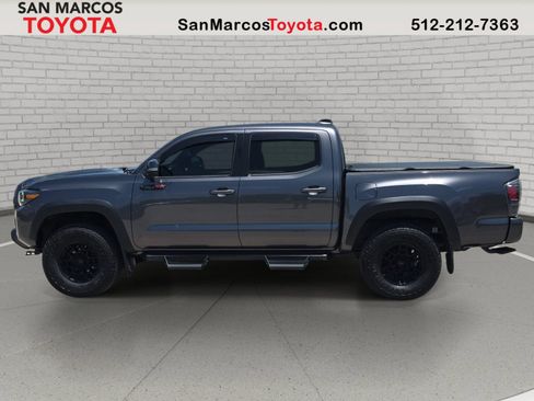 Used 2021 Toyota Tacoma TRD Pro AWD/4WD image 9