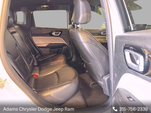 Used 2025 Jeep Compass Limited AWD/4WD image 10