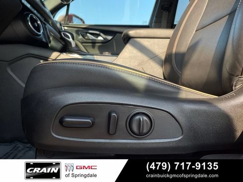 Used 2019 Chevrolet Blazer Premier w/ Sun and Wheels Package FWD image 11