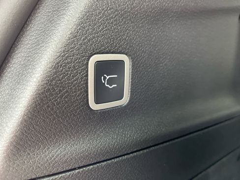 New 2026 Chrysler Pacifica Select w/ S Appearance Package image 29