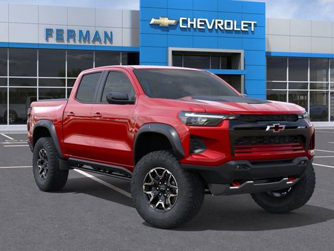 New 2026 Chevrolet Colorado ZR2 w/ Technology Package AWD/4WD image 8