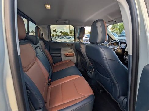 Certified 2022 Ford Maverick Lariat w/ Lariat Luxury Package image 15