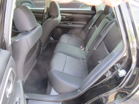 Used 2017 Nissan Altima 2.5 SR w/ Midnight Edition Package image 37