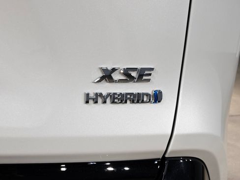 Certified 2024 Toyota RAV4 XSE w/ Advanced Technology Package AWD/4WD image 39
