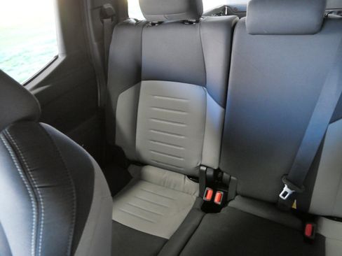 Used 2024 Toyota Tacoma TRD Off-Road image 12