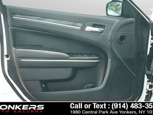 Used 2021 Chrysler 300 Touring L image 59