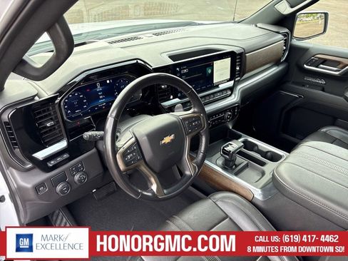 Used 2023 Chevrolet Silverado 1500 High Country w/ Technology Package image 11