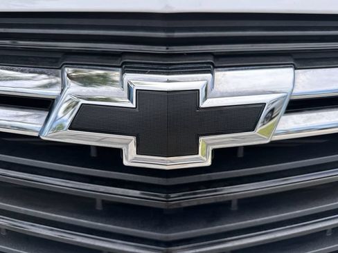 Used 2023 Chevrolet Equinox LT FWD image 10