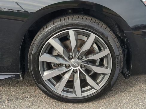 Used 2020 Audi A4 2.0T Premium image 10