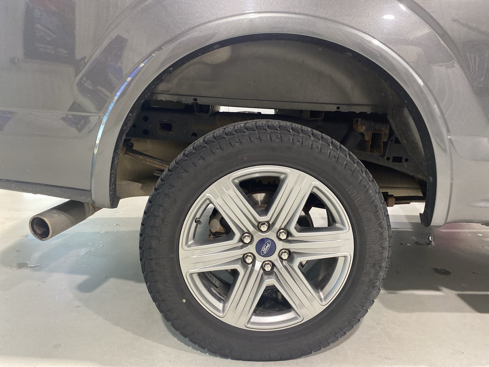 Used 2018 Ford F150 XLT w/ Equipment Group 302A Luxury AWD/4WD image 7